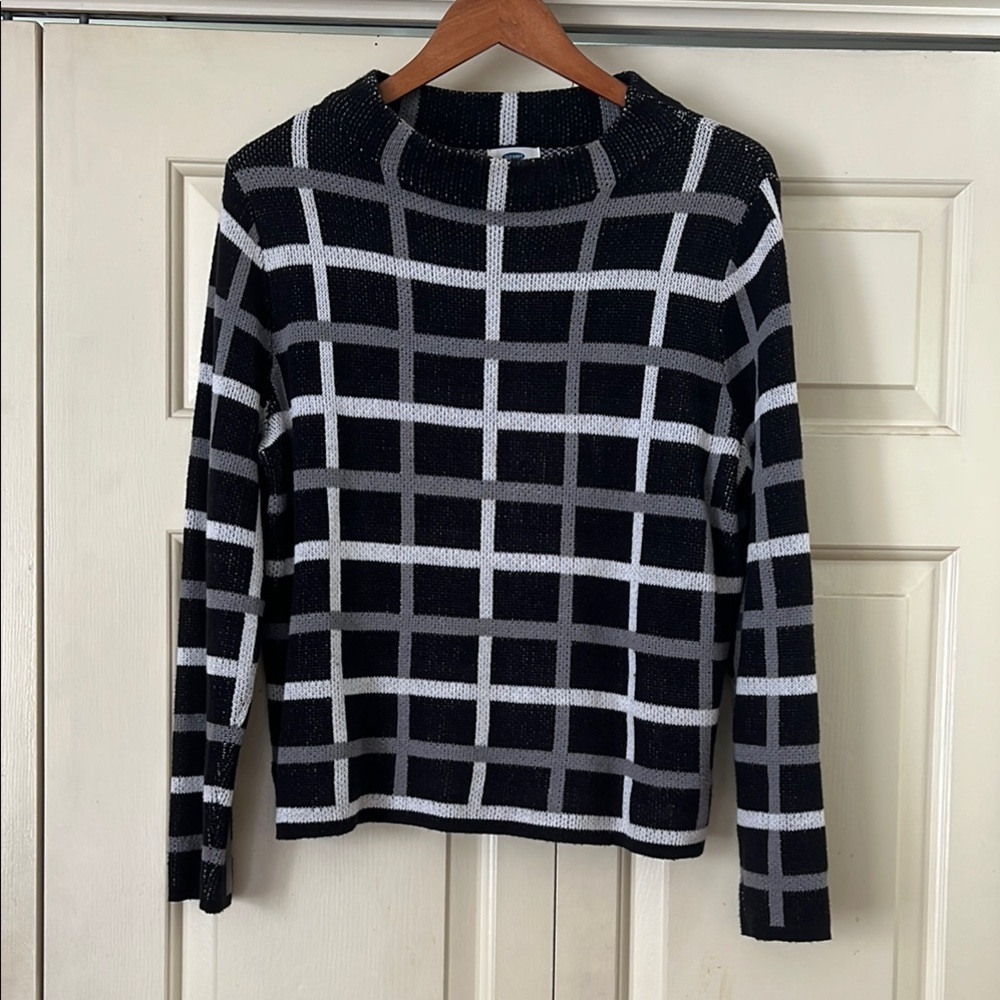 Old Navy Black and White and Gray Checked Knit Sweater With Boatneck Style